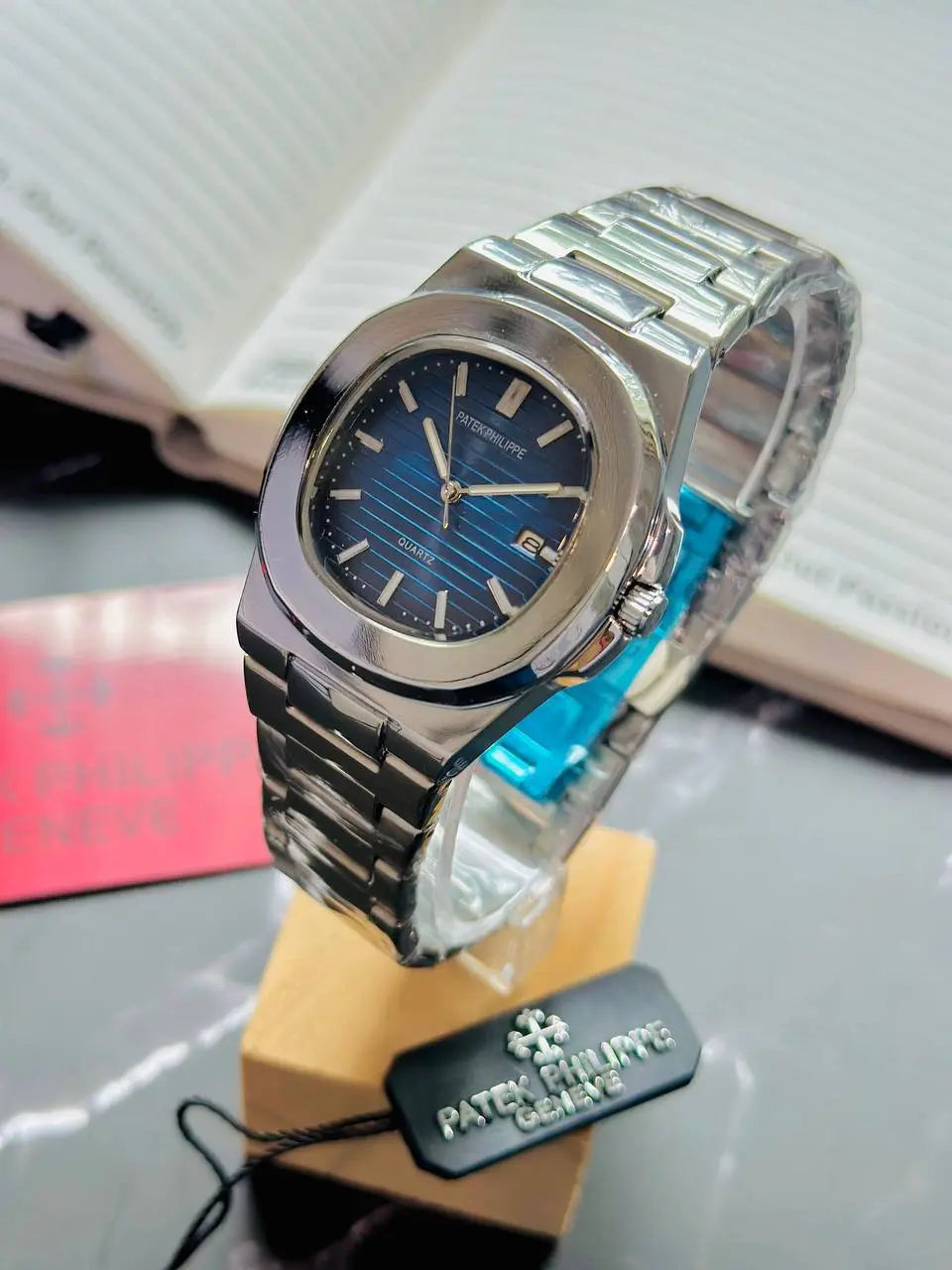 Patek Philippe 5811/1G NAUTILUS Analog Watch For Men Billioniare